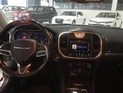 کرایسلەر 300